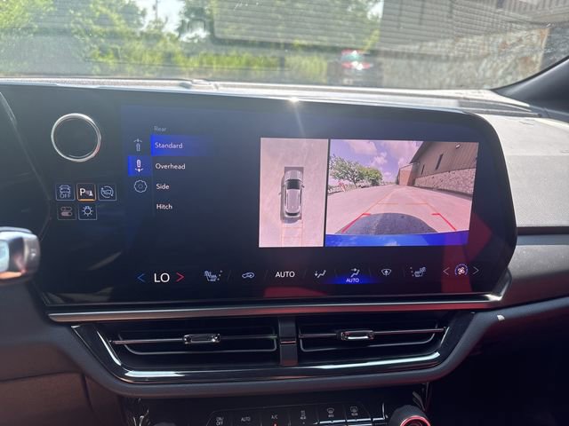 Used 2024 Chevrolet Equinox EV RS image 20