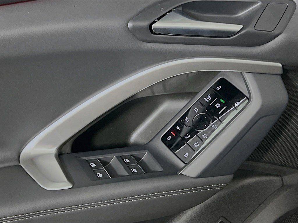 New 2025 Audi Q5 Premium Plus AWD/4WD image 19