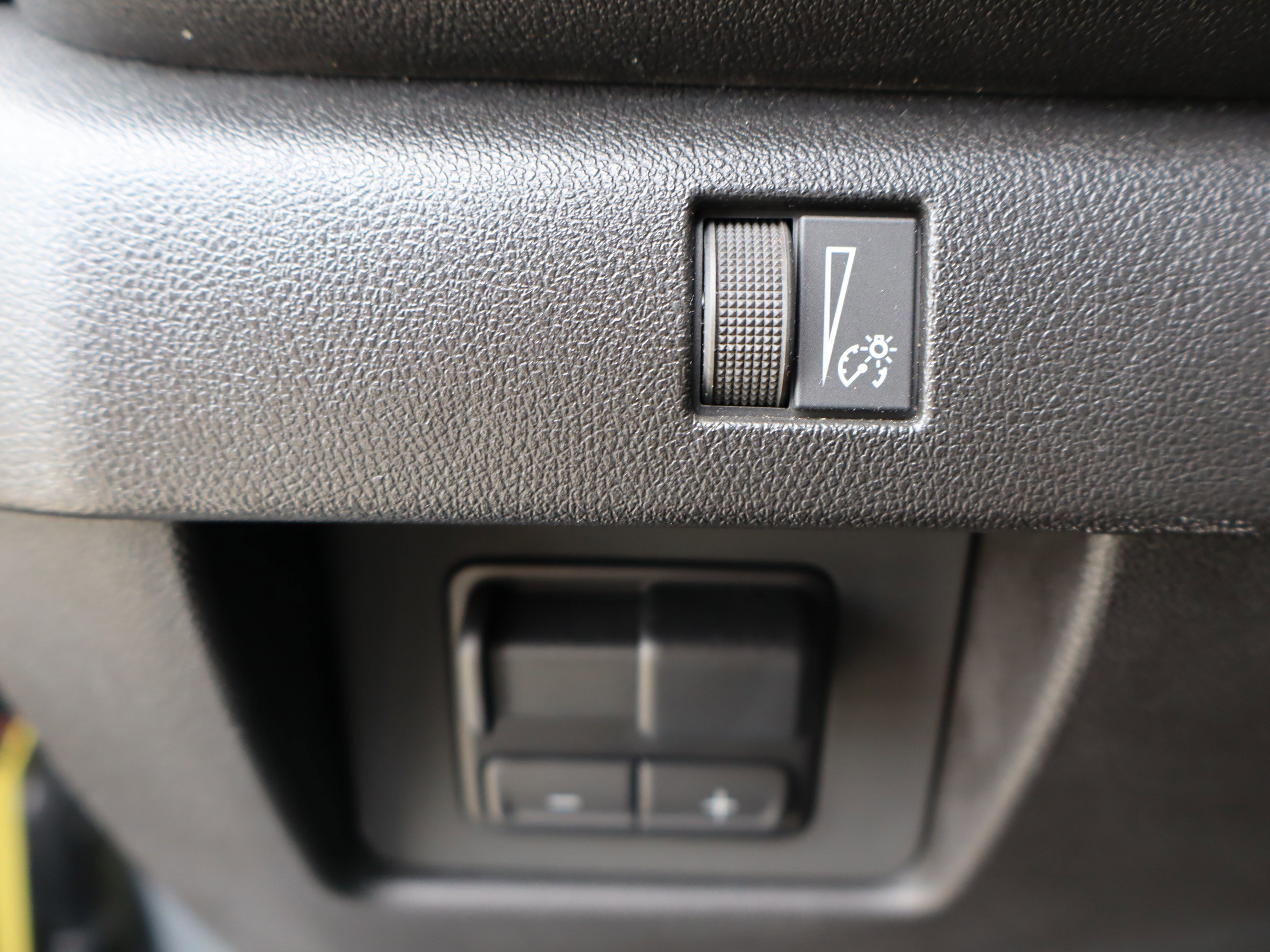 Used 2025 Chevrolet Colorado Trail Boss image 21