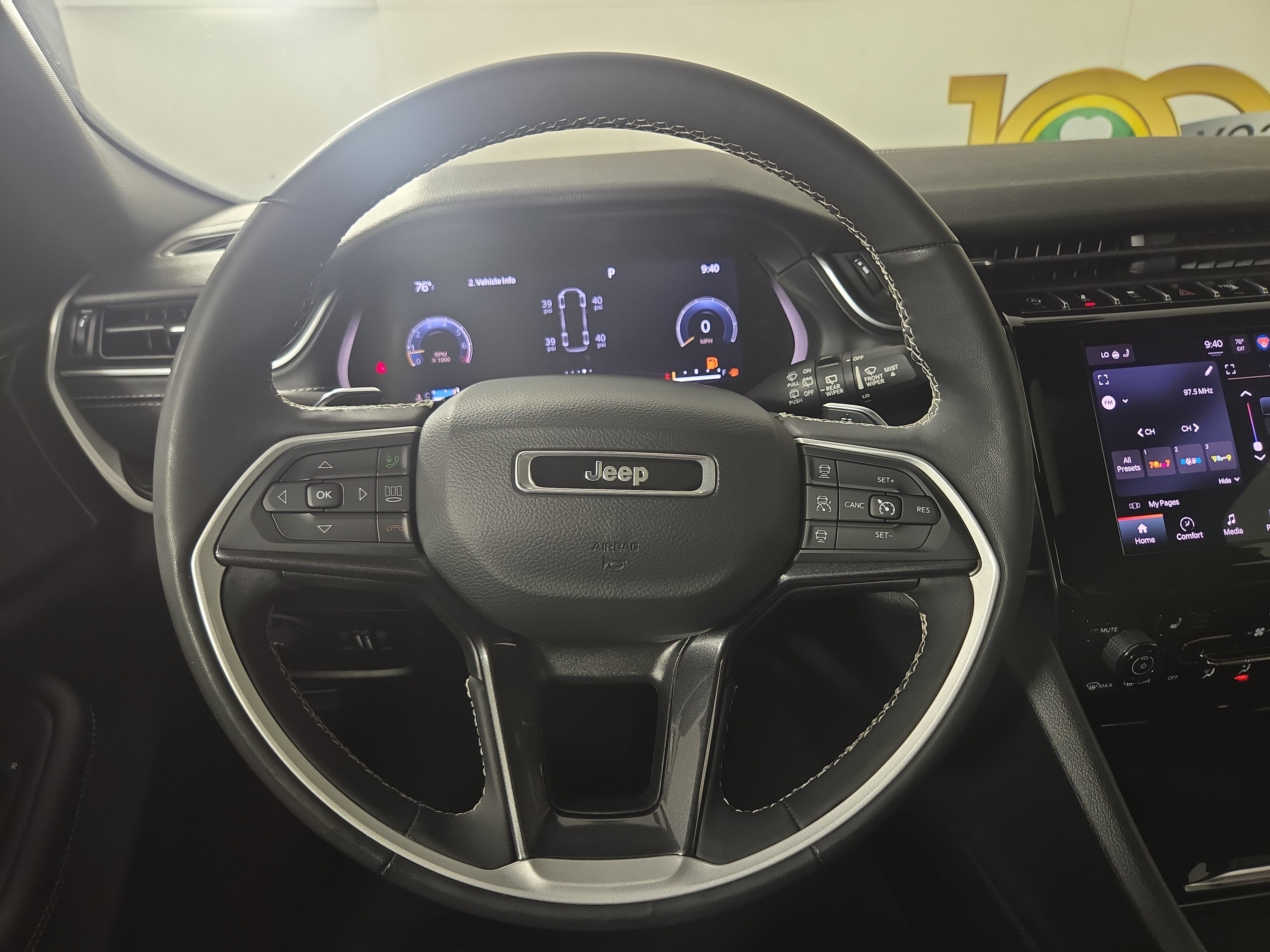 Used 2023 Jeep Grand Cherokee L Laredo AWD/4WD image 15