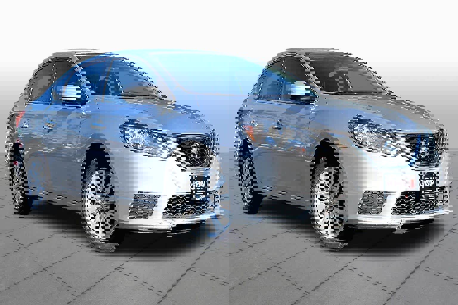 Used 2018 Nissan Sentra S image 3