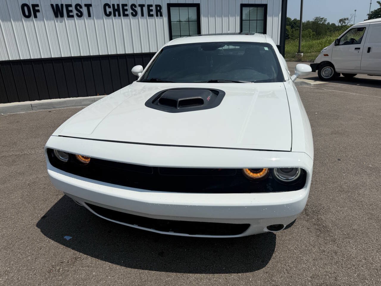 Used 2017 Dodge Challenger R/T Scat Pack RWD image 2