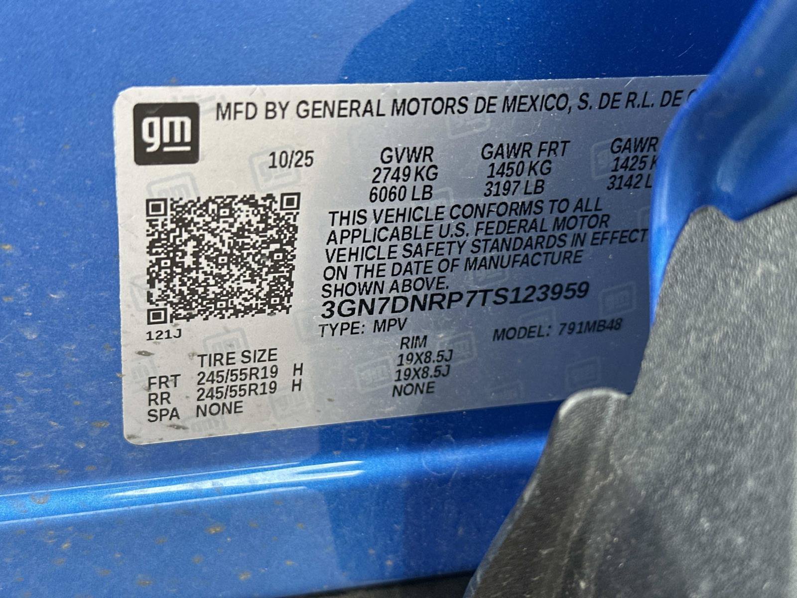 Used 2026 Chevrolet Equinox EV LT FWD image 17
