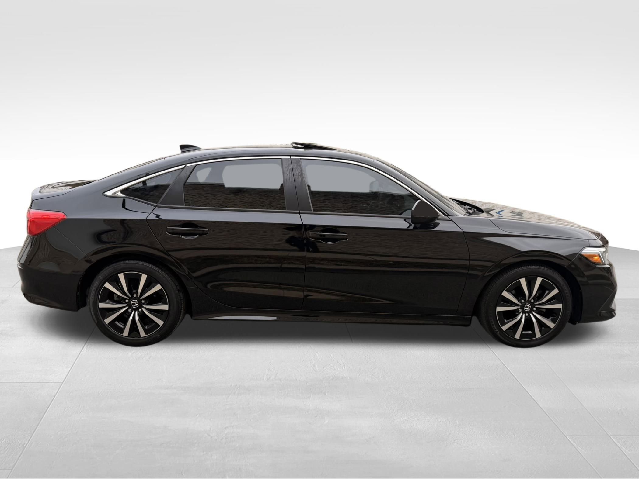Used 2023 Honda Civic EX image 4