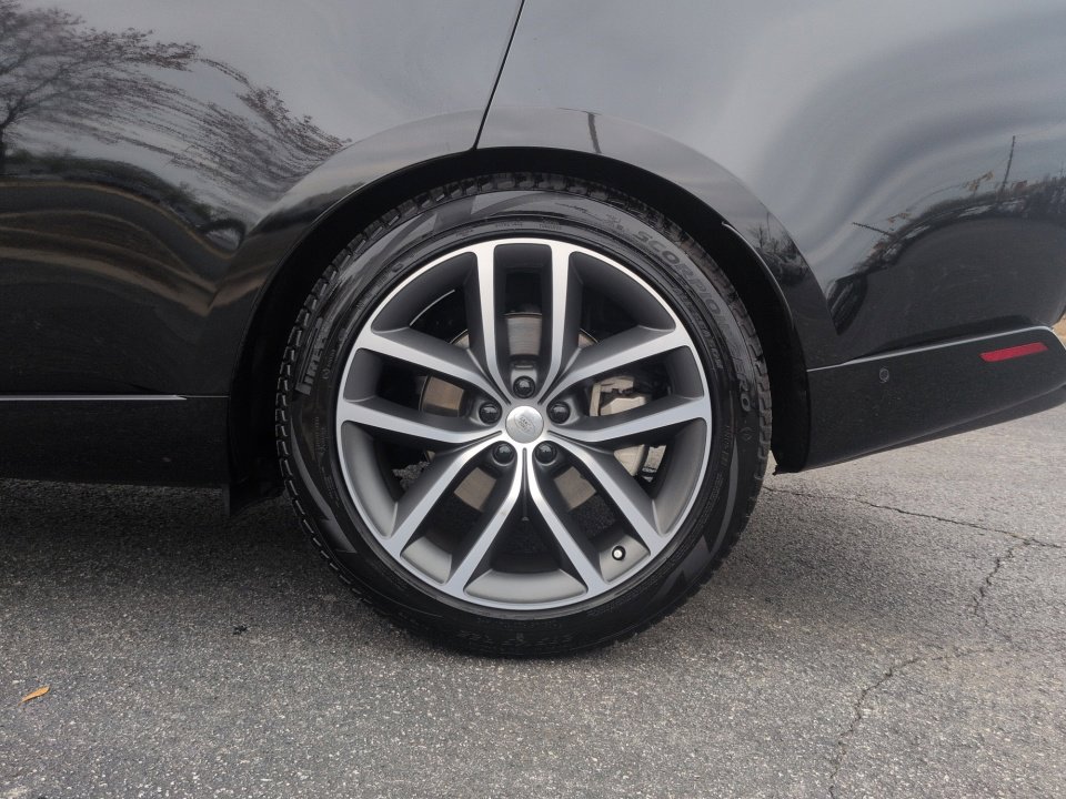 Certified 2025 Land Rover Range Rover SE image 20