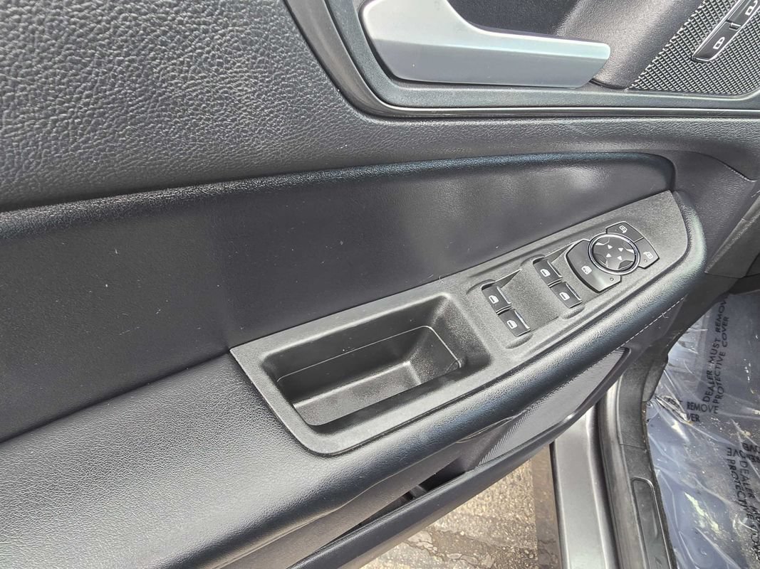 Used 2020 Ford Edge SE AWD/4WD image 29