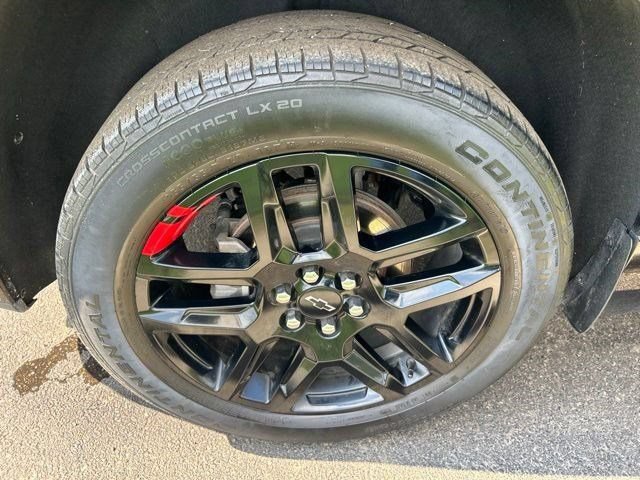 Used 2024 Chevrolet Traverse Premier w/ Redline Edition AWD/4WD image 59