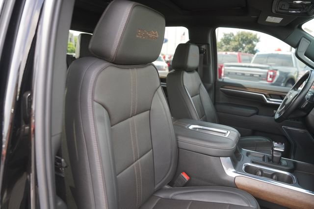 Used 2022 Chevrolet Silverado 1500 High Country w/ High Country Premium Package AWD/4WD image 20