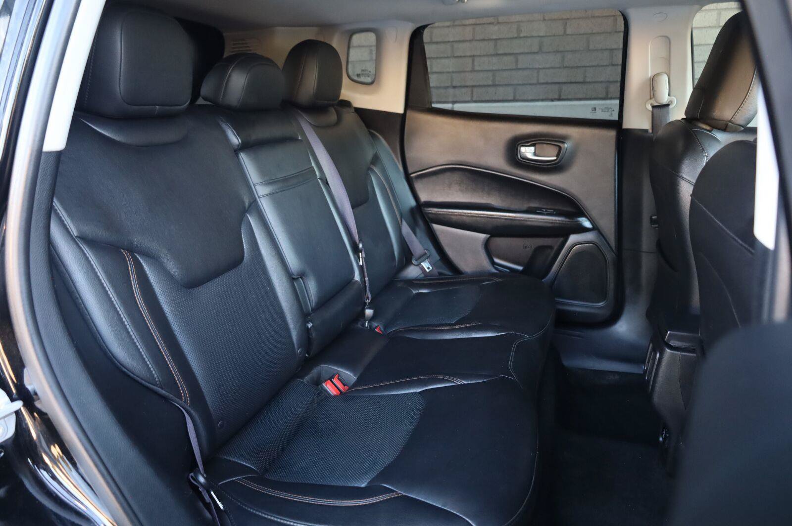 Used 2018 Jeep Compass Limited AWD/4WD image 24