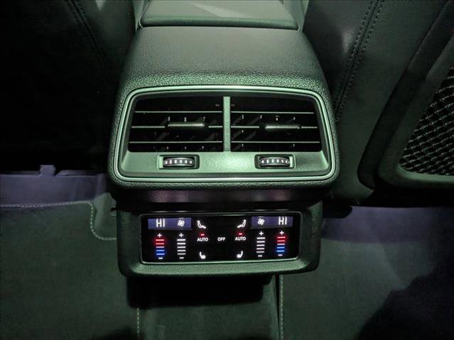 Used 2024 Audi Q8 e-tron Premium Plus w/ Premium Plus Package image 25