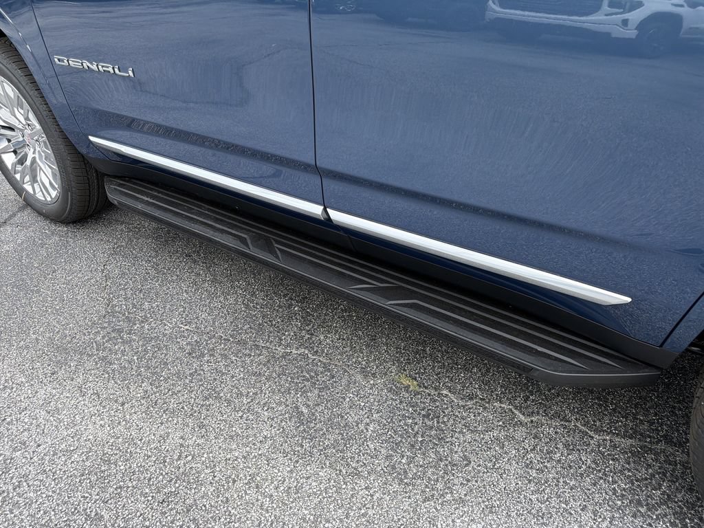 New 2026 GMC Yukon Denali w/ Advanced Technology Package RWD image 32