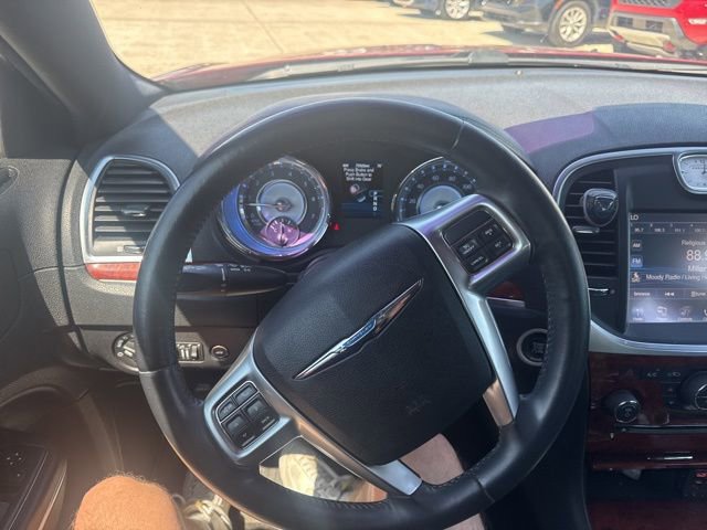 Used 2013 Chrysler 300 image 17