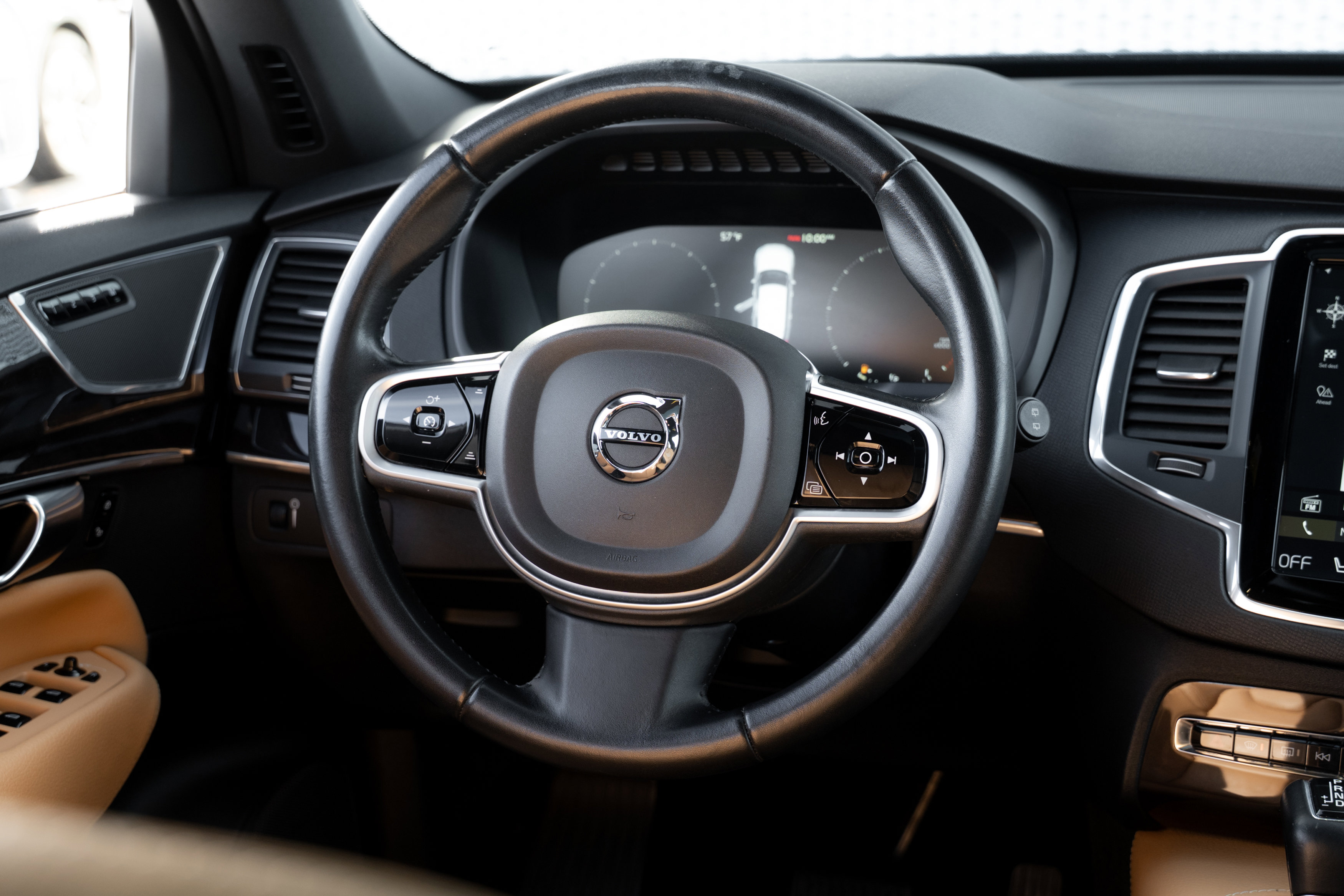 Used 2019 Volvo XC90 T6 Momentum image 9