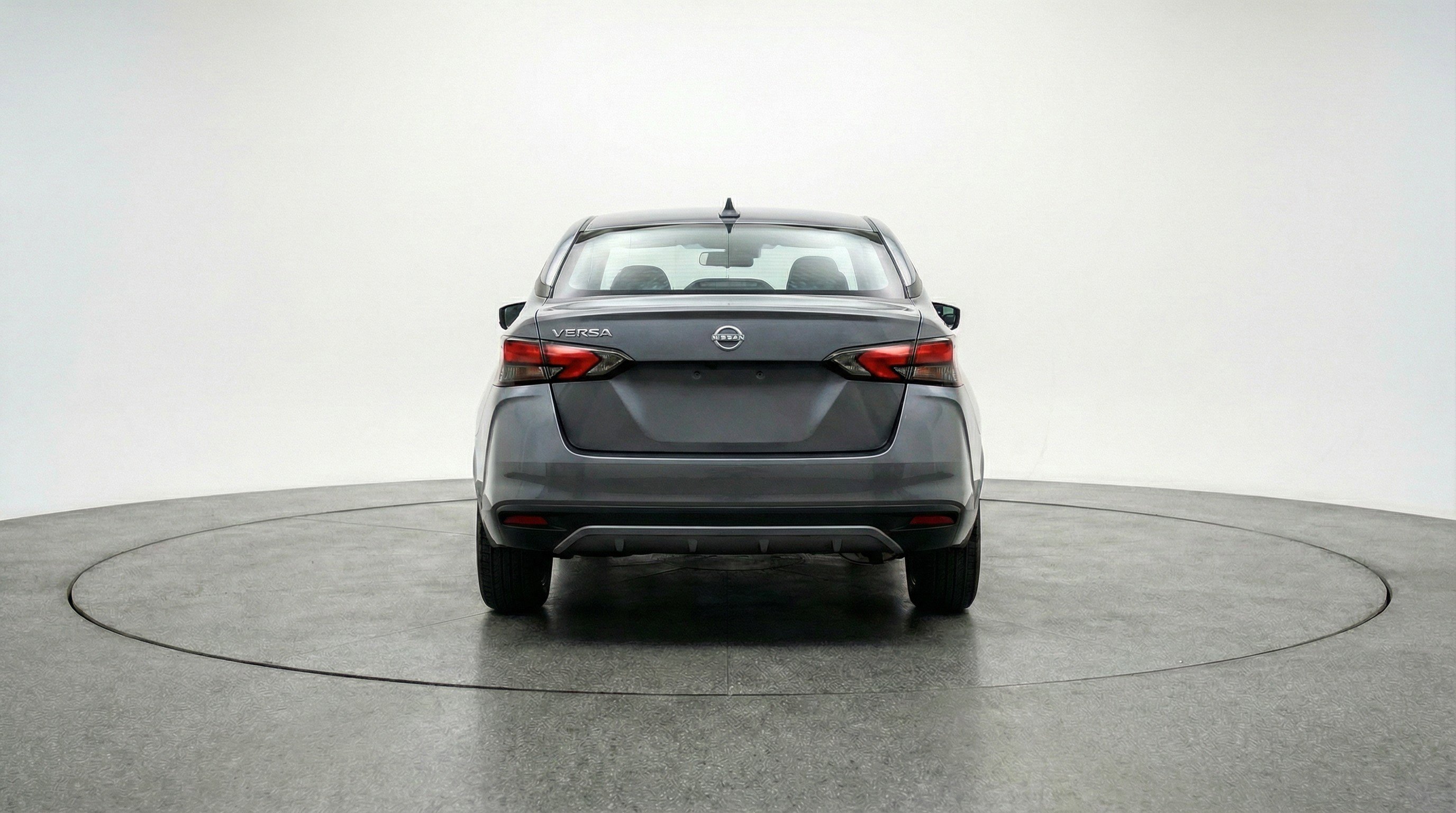 Used 2025 Nissan Versa SV image 7