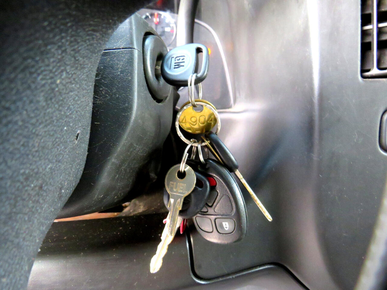 Used 2009 Chevrolet Express 2500 image 13