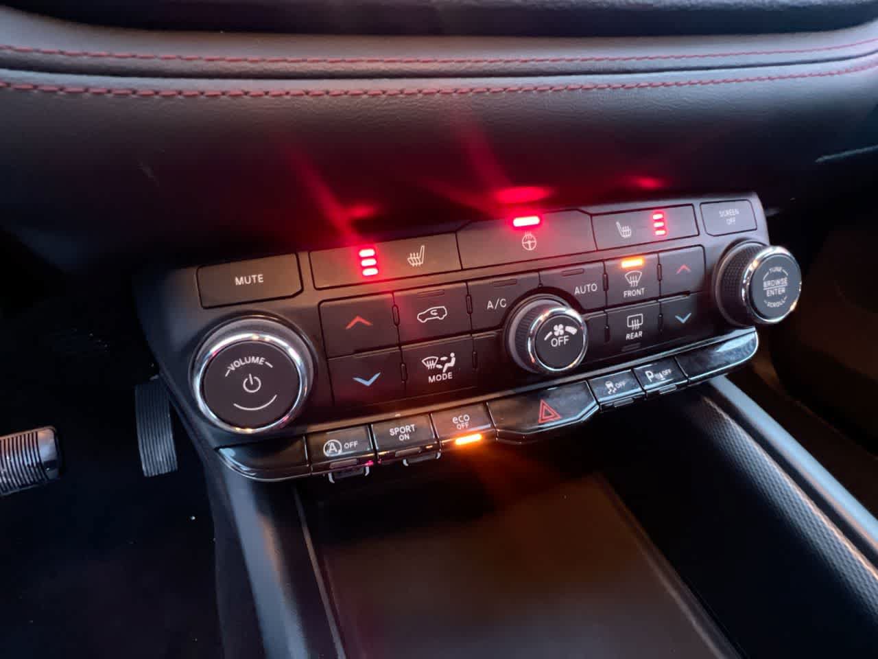 Used 2023 Dodge Durango GT AWD/4WD image 19
