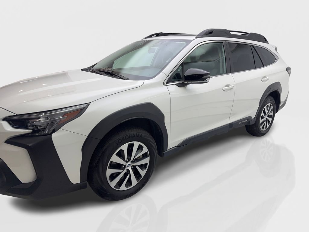 Used 2025 Subaru Outback Premium AWD/4WD image 11