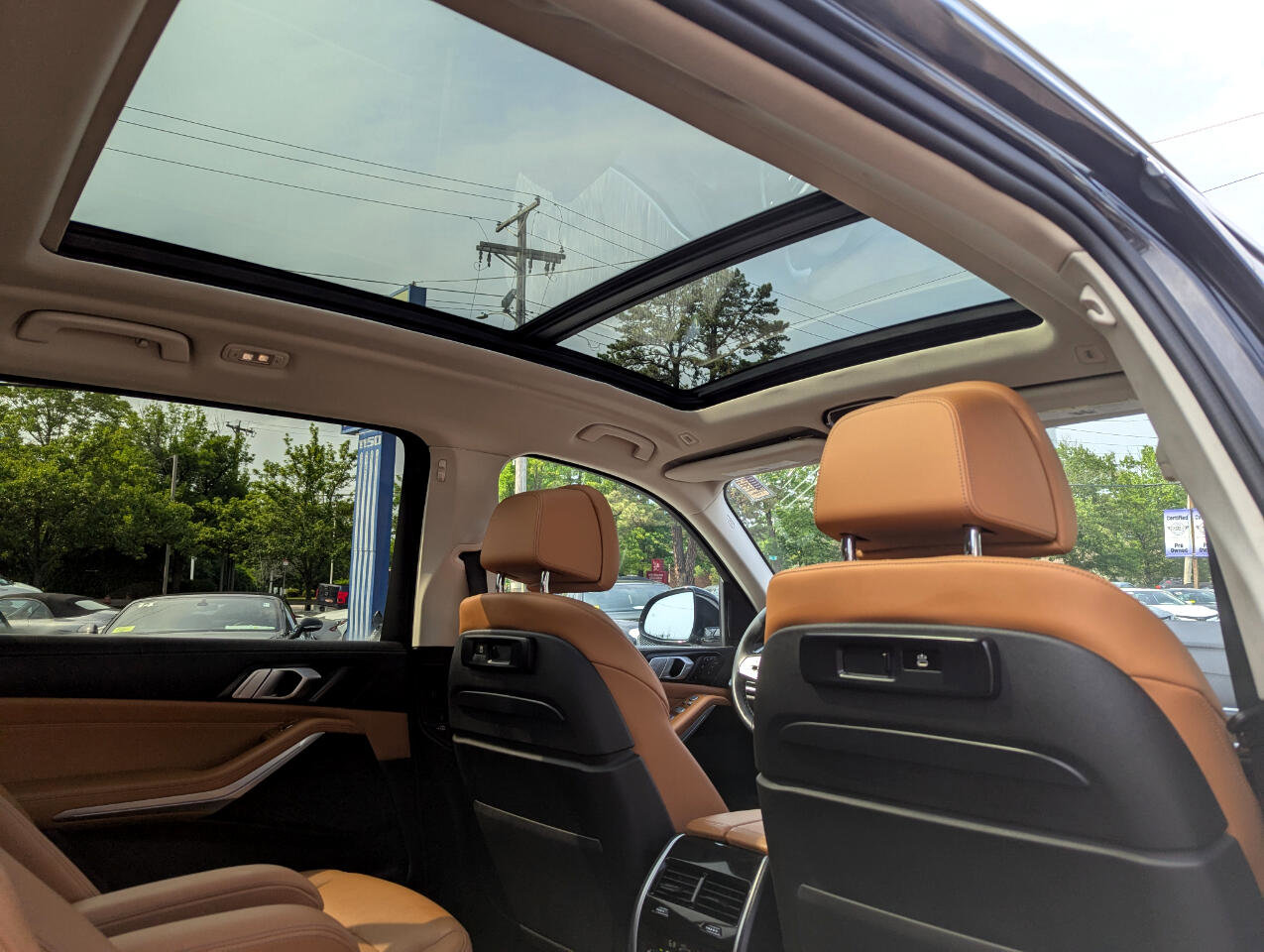 Used 2022 BMW X7 xDrive40i w/ Luxury Seating Package image 52