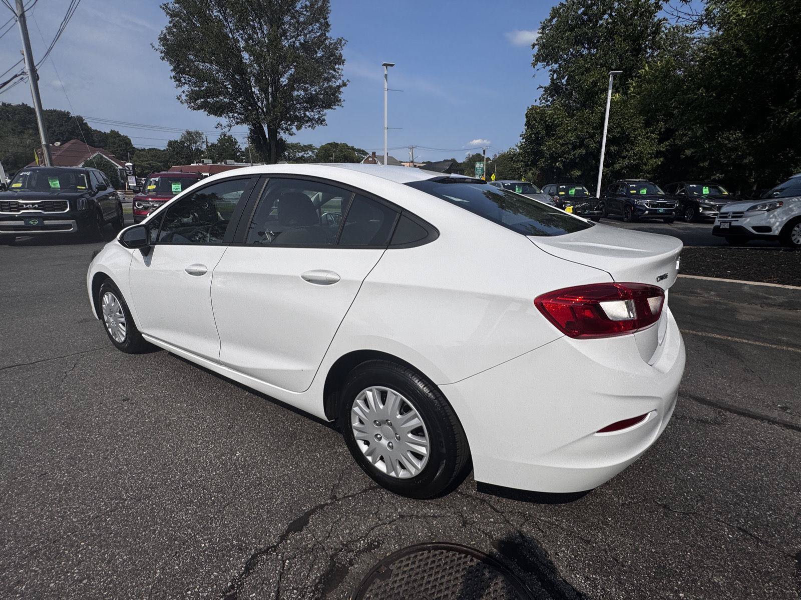 Certified 2017 Chevrolet Cruze LS FWD image 5