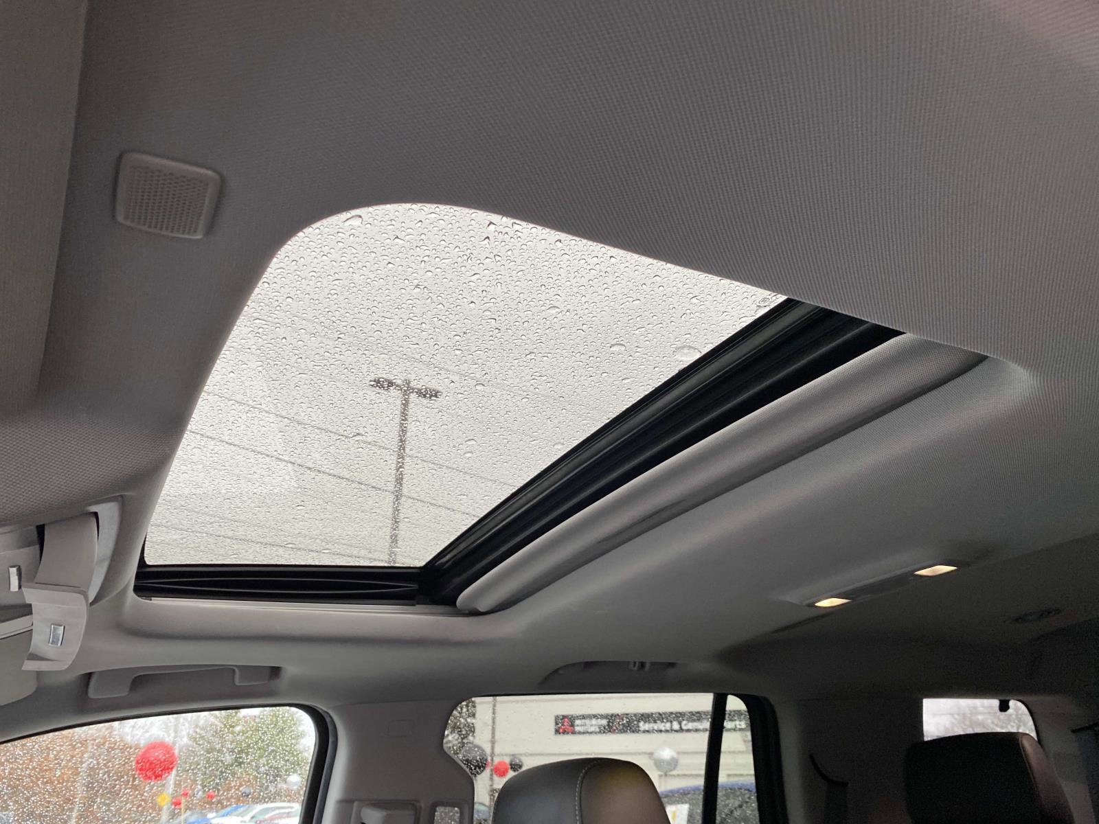 Used 2018 Chevrolet Tahoe LT w/ RST Edition image 23