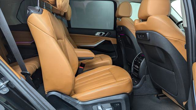 Used 2019 BMW X7 xDrive40i w/ Cold Weather Package image 22