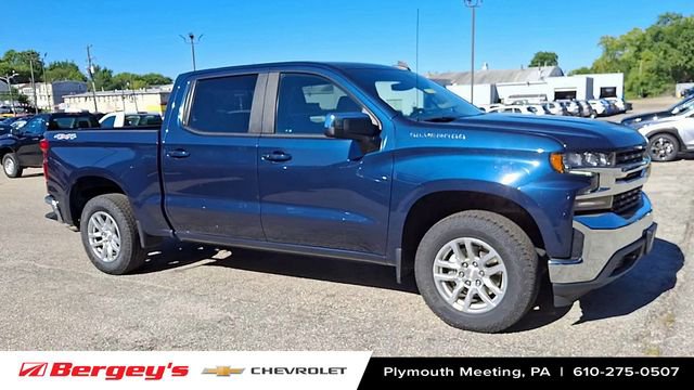 Certified 2022 Chevrolet Silverado 1500 LT image 2