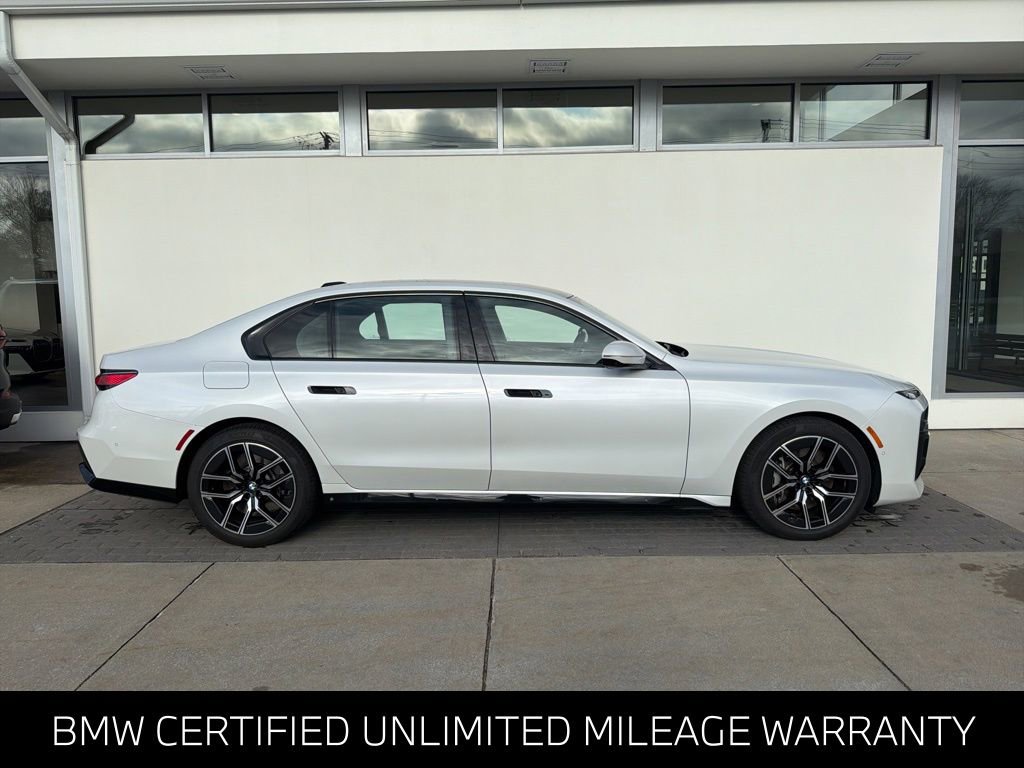 Certified 2024 BMW 760i xDrive w/ Executive Package AWD/4WD image 4