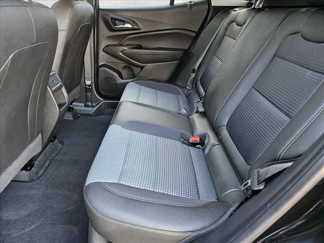 Used 2025 Chevrolet Trax LT w/ Driver Confidence Package FWD image 17