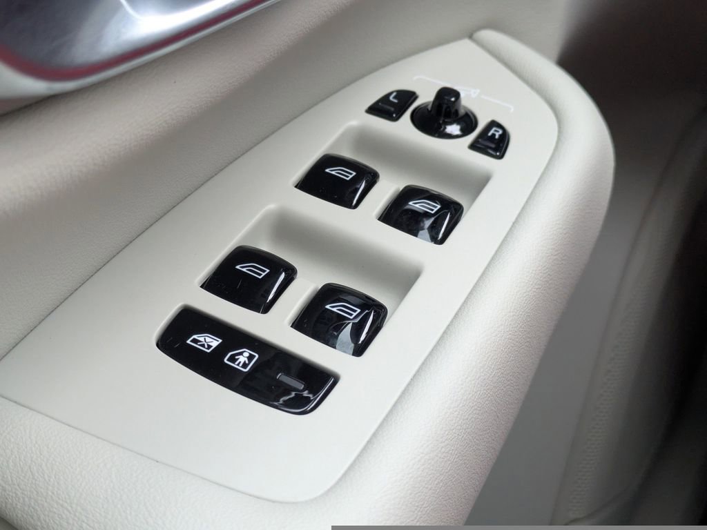 New 2026 Volvo XC90 B6 Ultra w/ Protection Package Premier AWD/4WD image 25