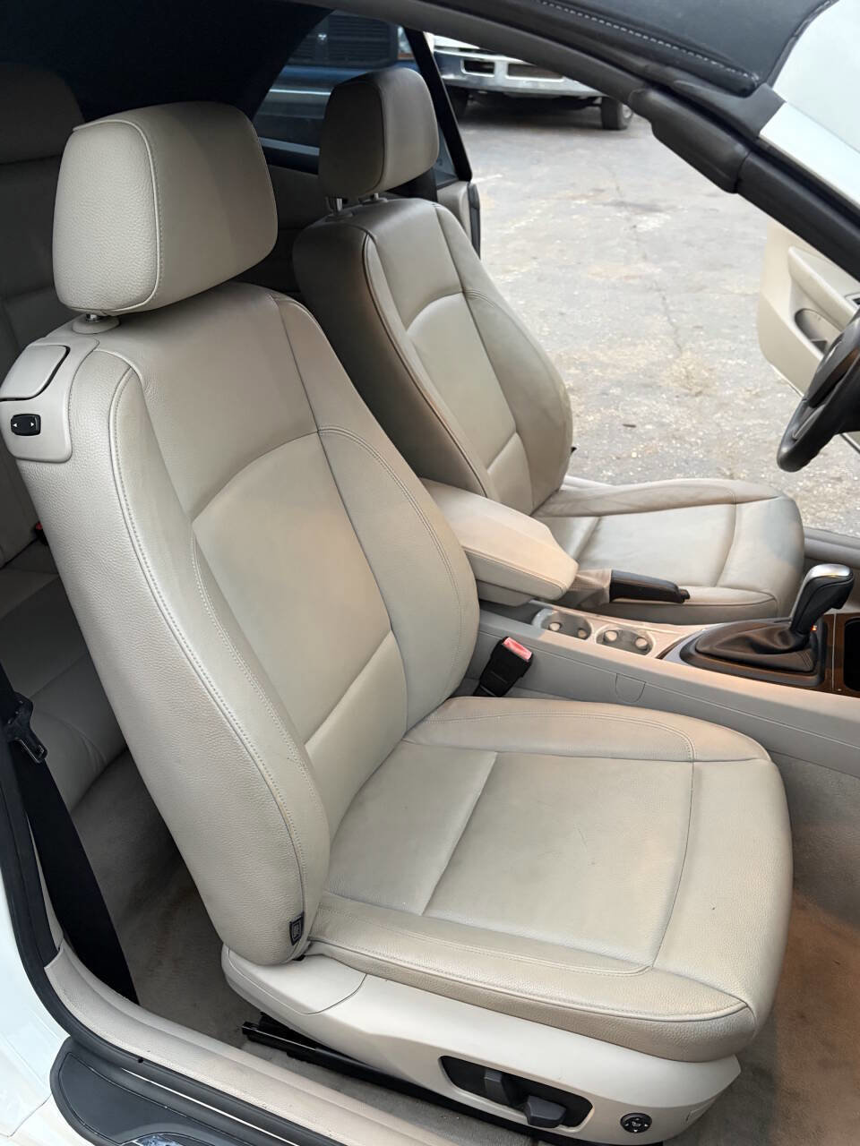 Used 2011 BMW 128i Convertible image 8