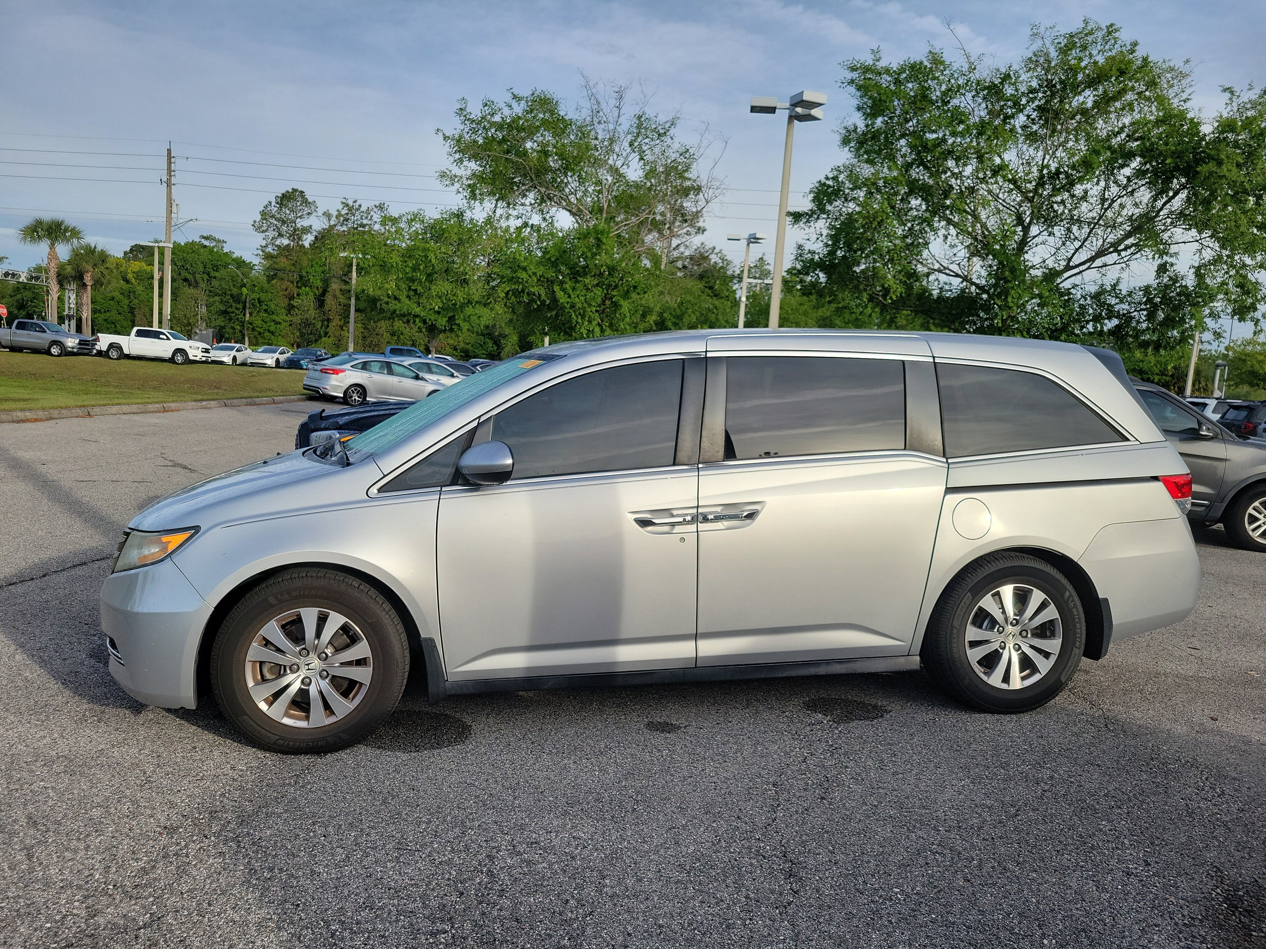 Used 2014 Honda Odyssey EX-L image 18