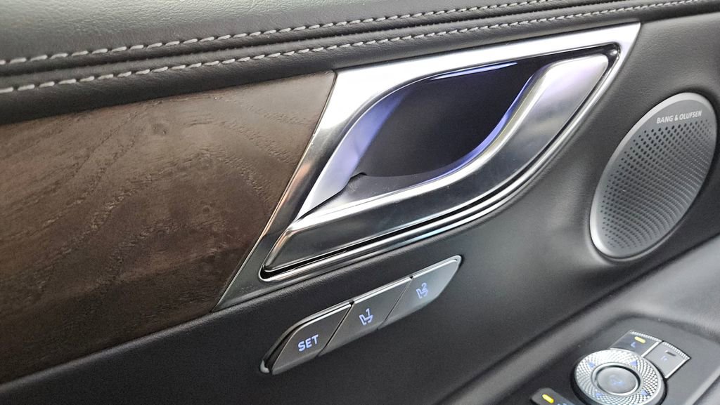 Used 2025 Genesis GV80 3.5T Advanced image 21