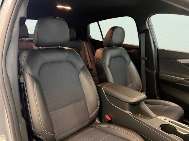 Certified 2025 Buick Envista Preferred FWD image 14