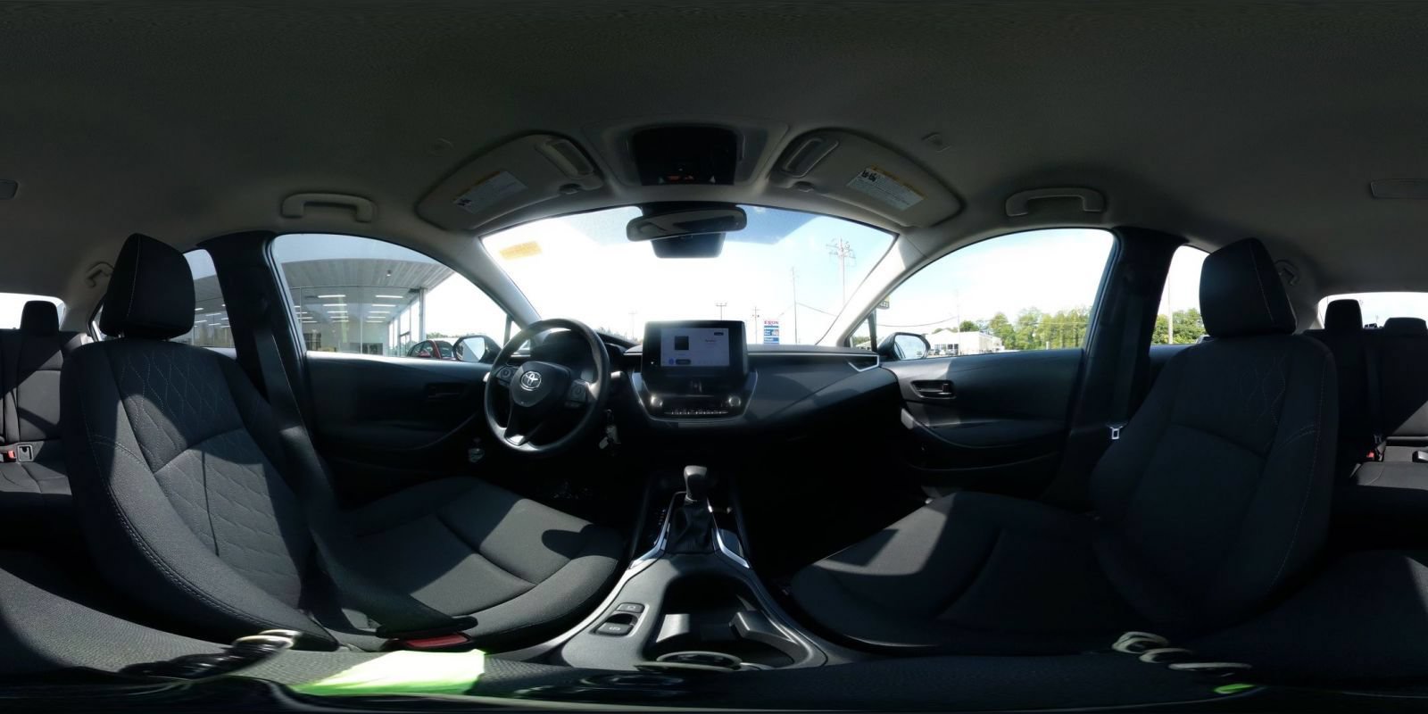 Used 2025 Toyota Corolla LE FWD image 39