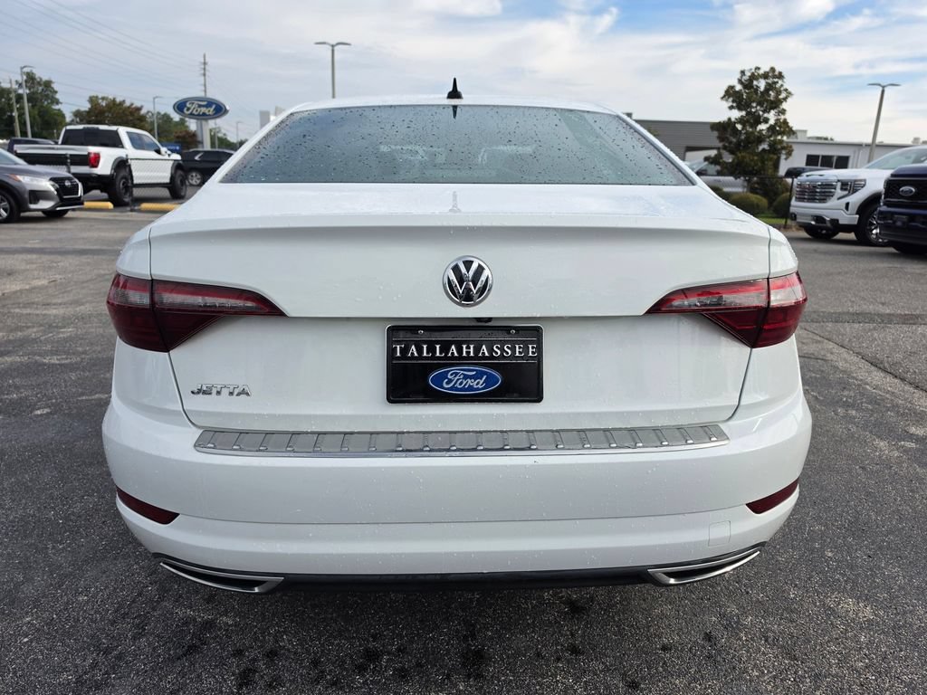 Used 2021 Volkswagen Jetta R-Line w/ R-Line Cold Weather Package FWD image 9