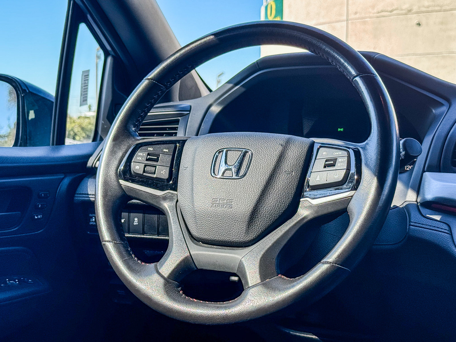 Used 2025 Honda Odyssey Sport-L image 15