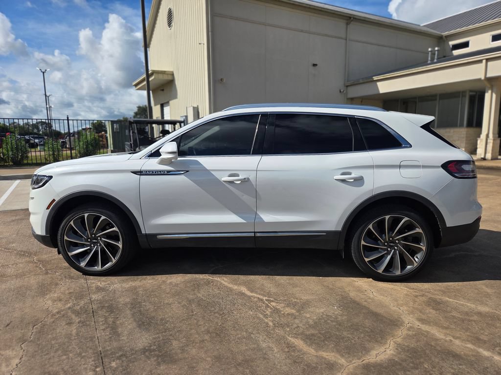 Used 2022 Lincoln Nautilus Reserve w/ Luxury Package FWD image 8