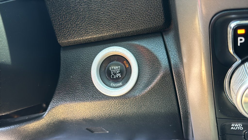 Used 2014 RAM 1500 Sport w/ Sport Premium Group AWD/4WD image 24