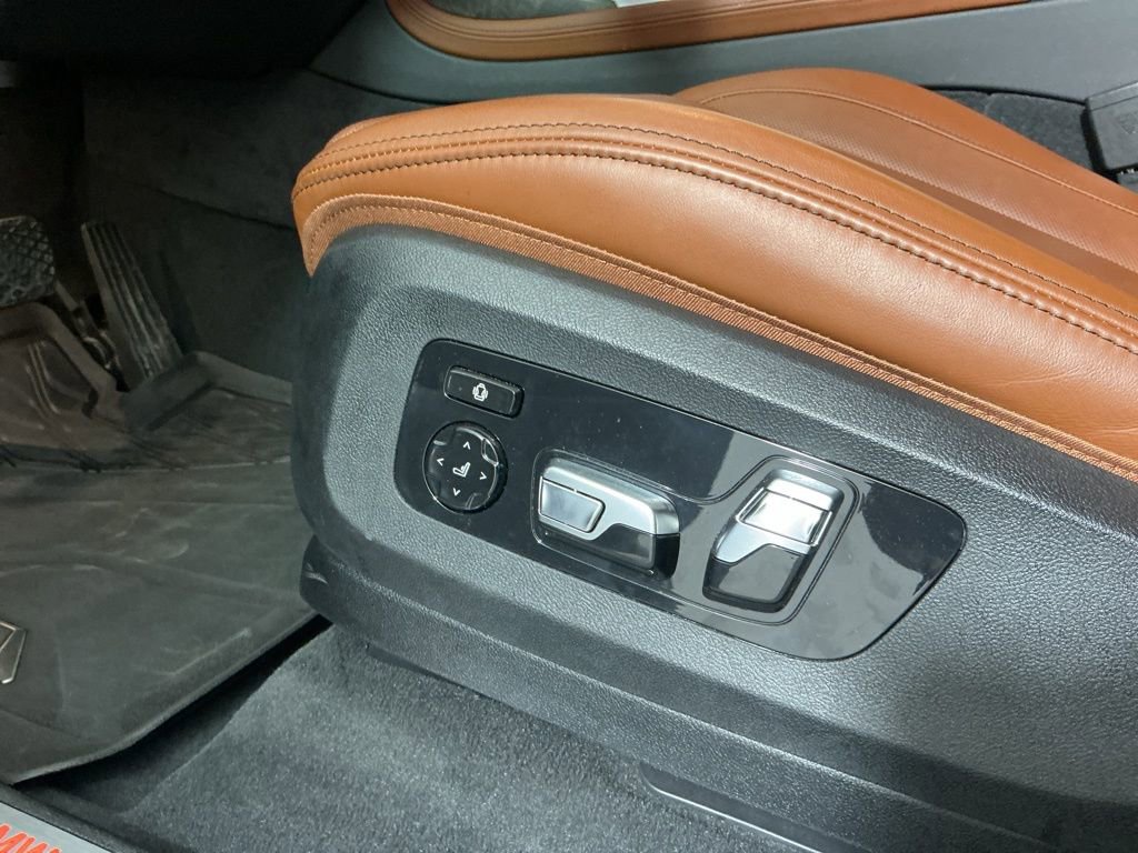 Certified 2025 BMW X7 xDrive40i AWD/4WD image 20