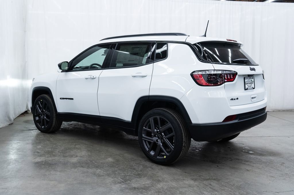 New 2026 Jeep Compass Latitude image 4