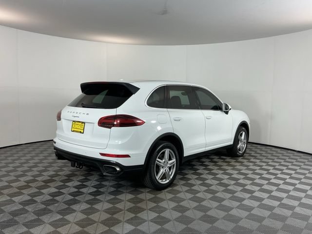 Used 2017 Porsche Cayenne AWD/4WD image 5