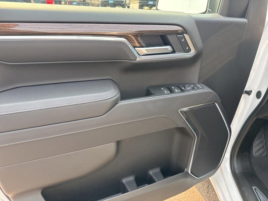 New 2026 Chevrolet Silverado 1500 LT image 19