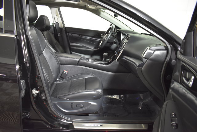 Used 2019 Nissan Maxima Platinum w/ Illumination Package FWD image 35