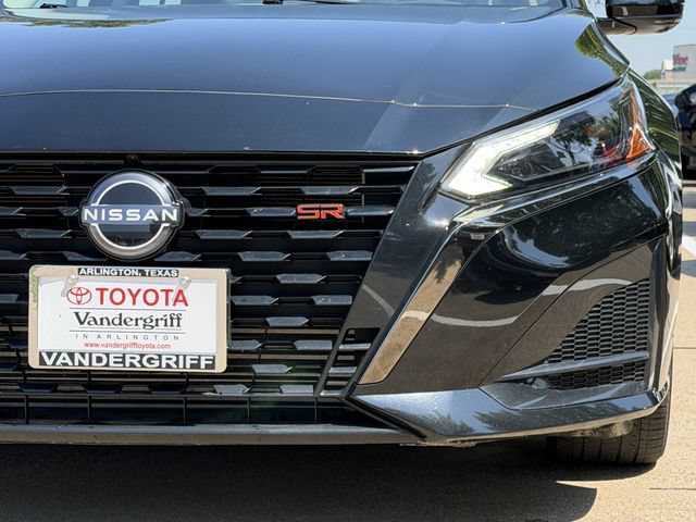 Used 2023 Nissan Altima 2.0 SR FWD image 9