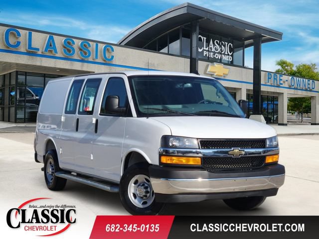 Used 2025 Chevrolet Express 2500 w/ Driver Convenience Package RWD image 1