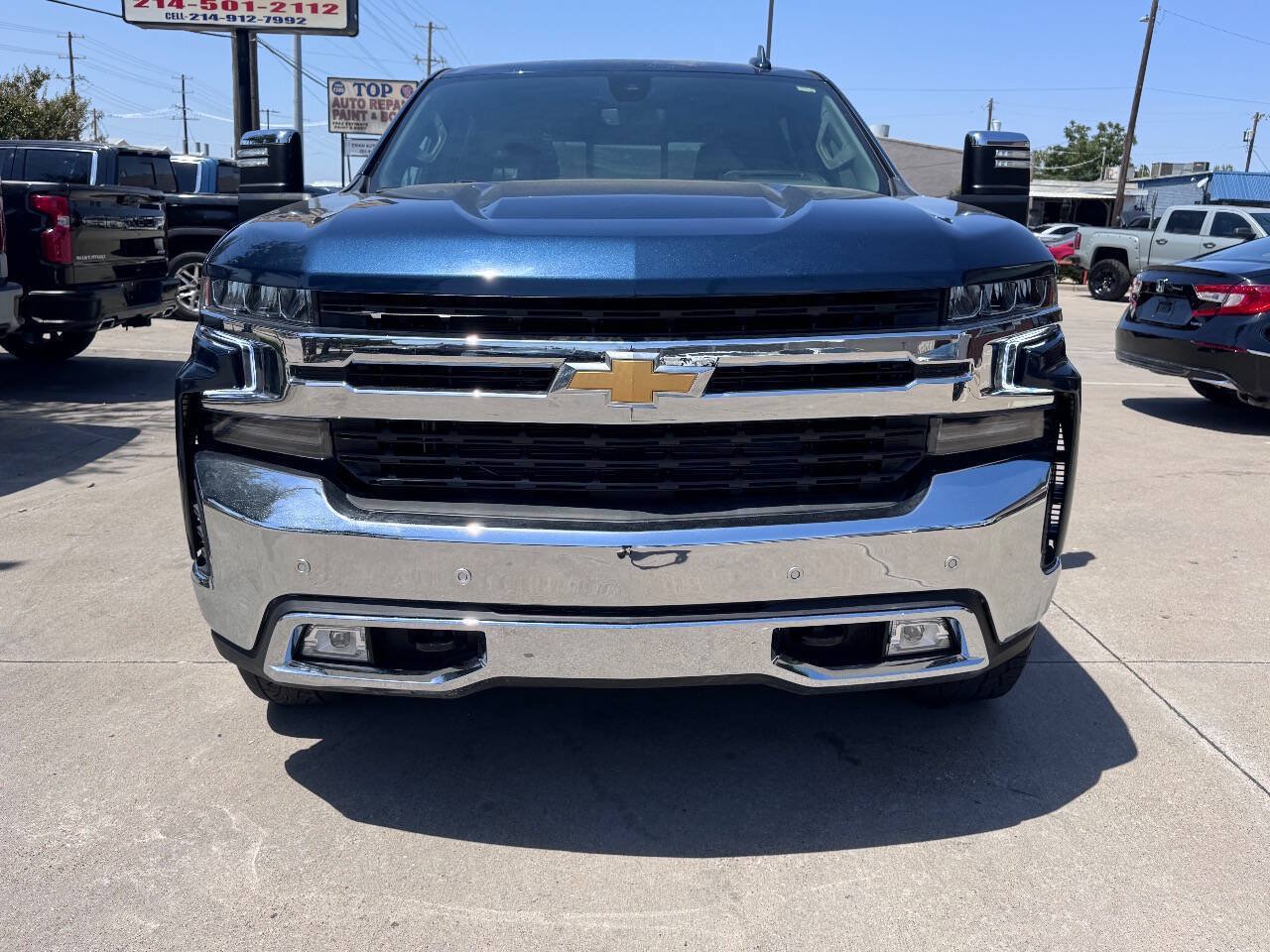 Used 2021 Chevrolet Silverado 1500 LTZ w/ Technology Package AWD/4WD image 2