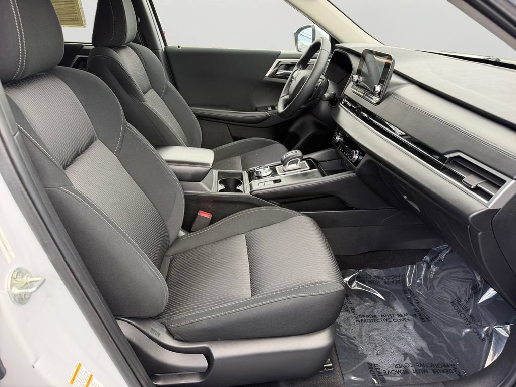 Used 2022 Mitsubishi Outlander ES AWD/4WD image 8