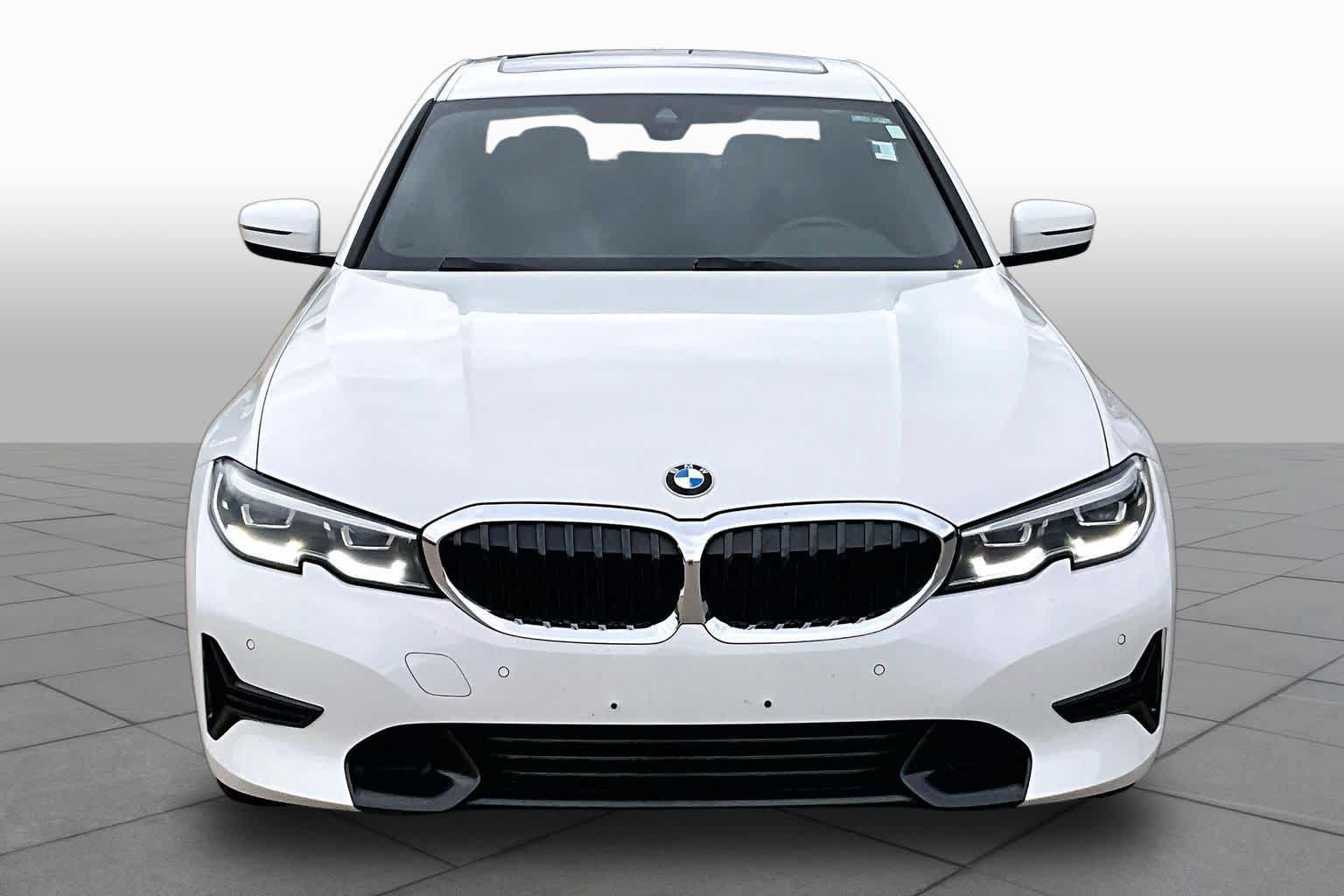 Used 2020 BMW 330i Sedan w/ Convenience Package RWD image 4