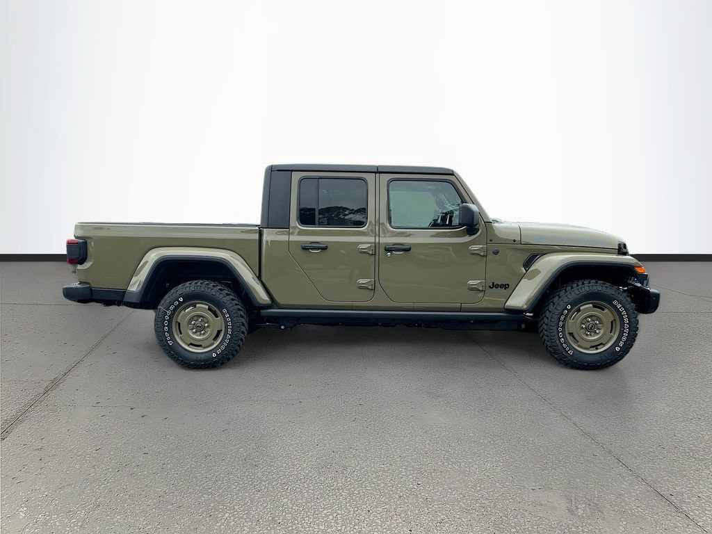 New 2026 Jeep Gladiator Willys AWD/4WD image 8
