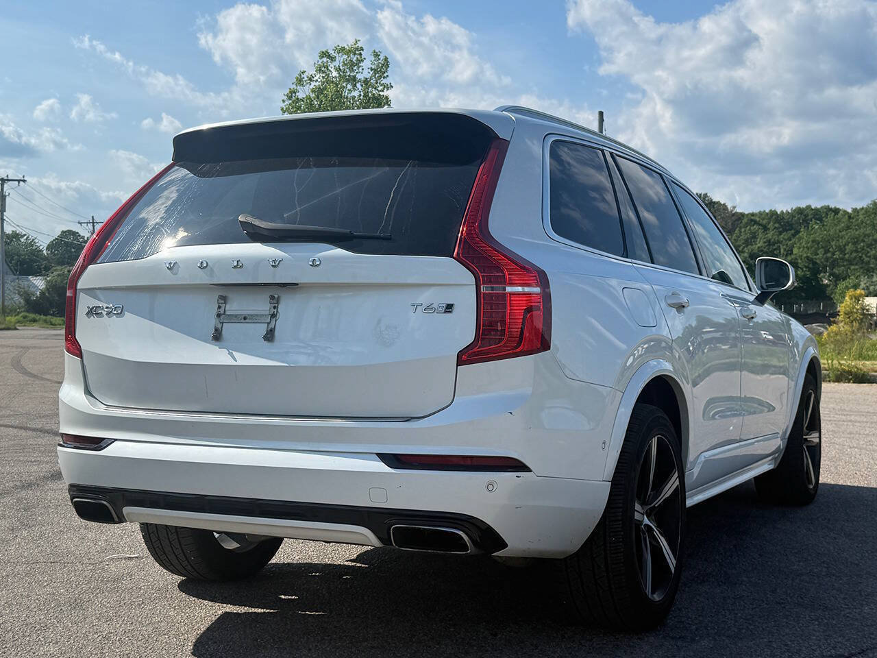 Used 2016 Volvo XC90 T6 R-Design w/ Vision Package AWD/4WD image 5